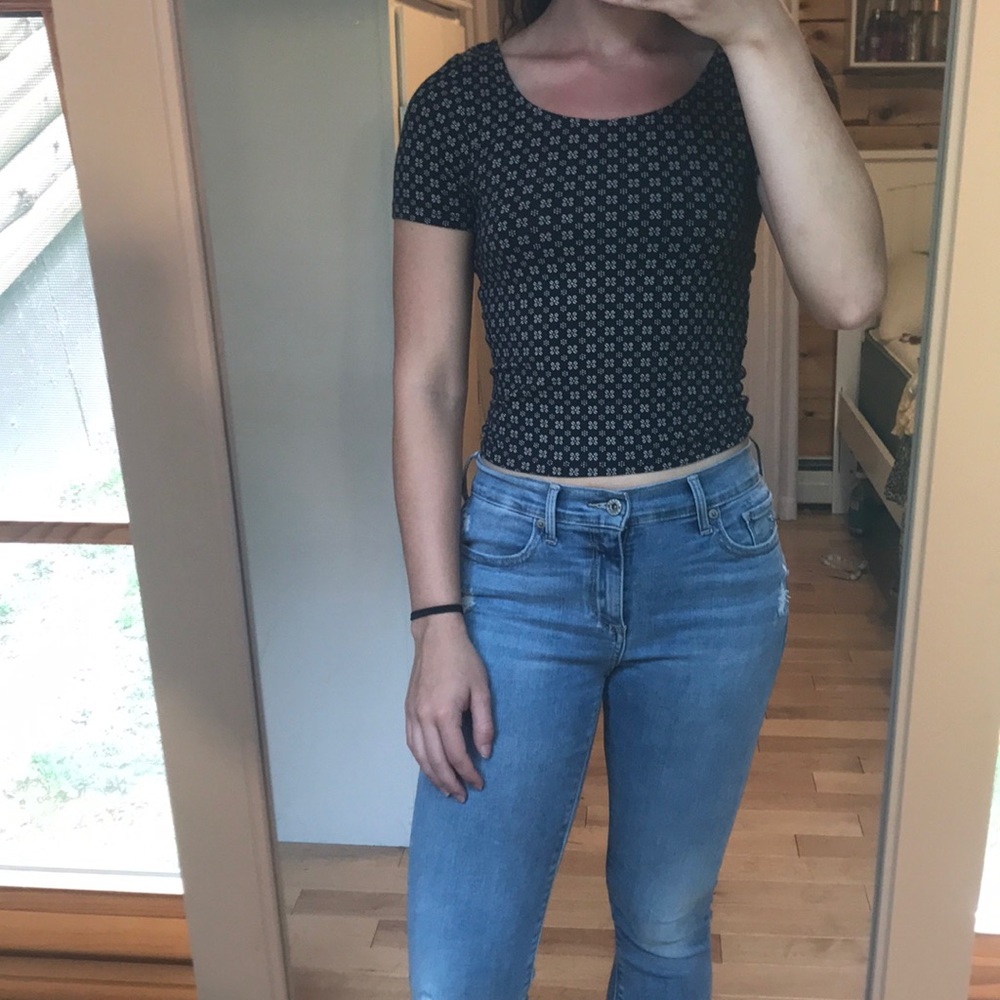 Aeropostale top with cut-out back
